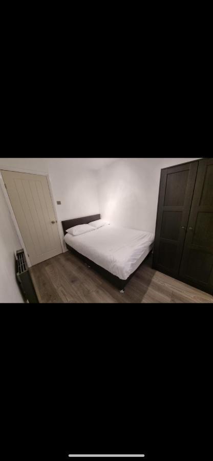 Modern 2 Bed Apartment & Free Parking Кентербері Екстер'єр фото