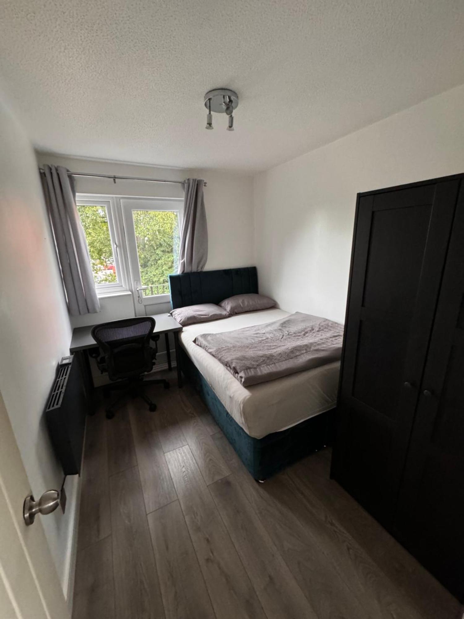 Modern 2 Bed Apartment & Free Parking Кентербері Екстер'єр фото